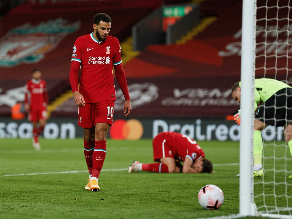 裁判争议再起,利物浦受挫,英超冠军归属再生波澜? 裁判争议再起,利物浦受挫,英超冠军归属再生波澜?